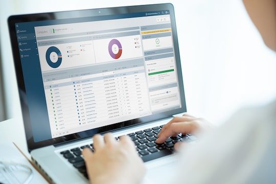 Konsol manajemen DriveLock di laptop