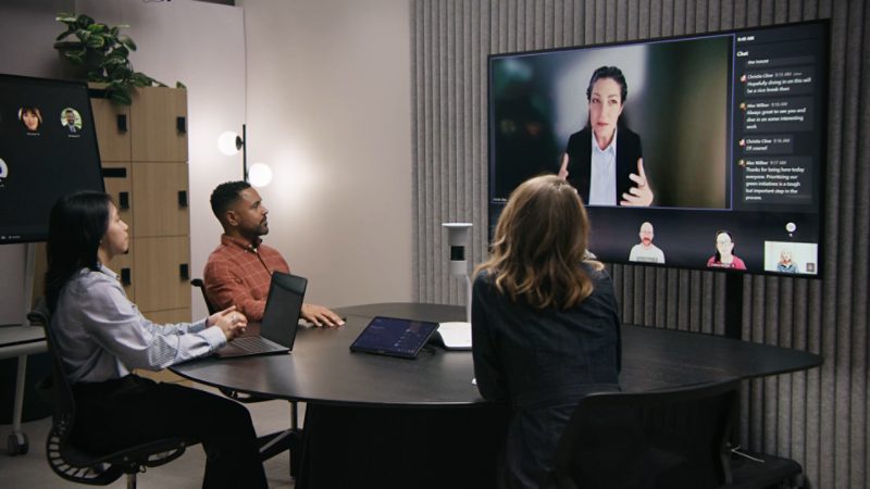 Ruang rapat hybrid dengan Microsoft Teams Rooms
